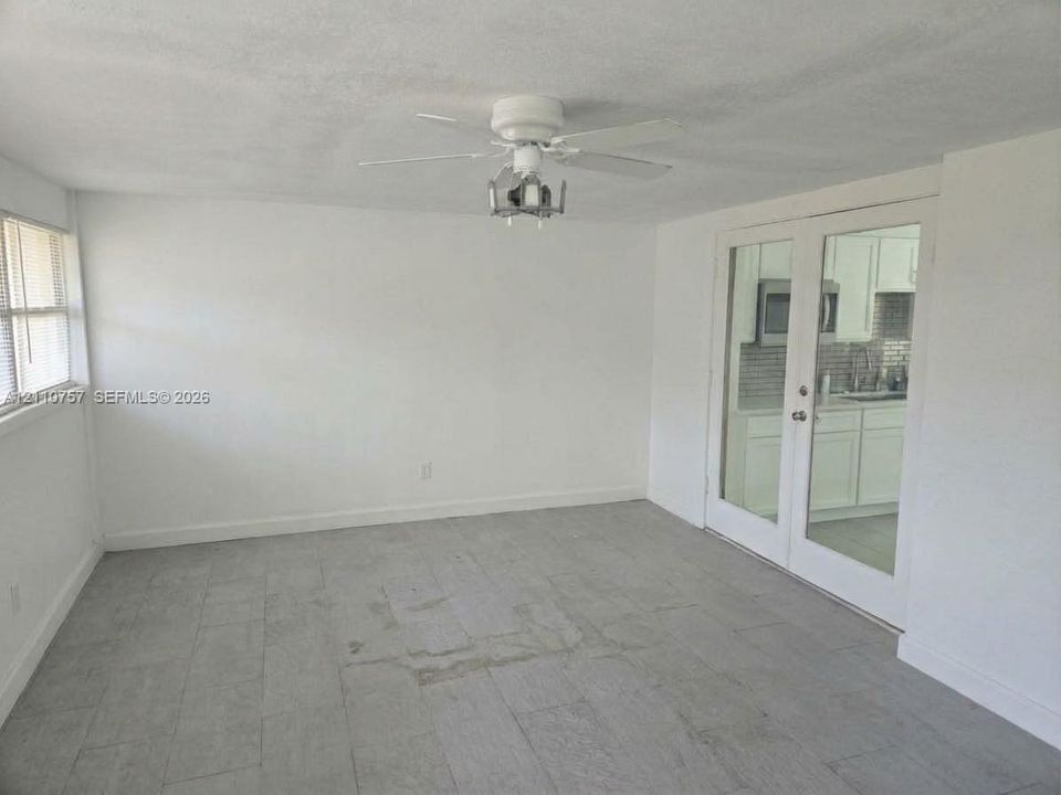 For Sale: $485,000 (4 beds, 2 baths, 1983 Square Feet)