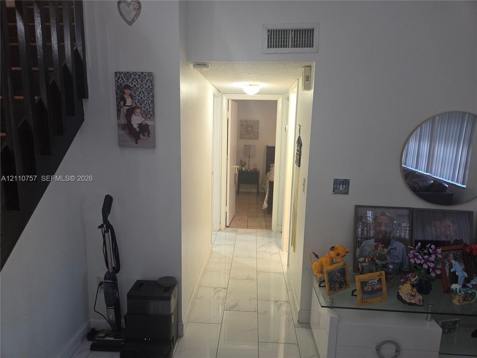 For Sale: $485,000 (4 beds, 2 baths, 1983 Square Feet)