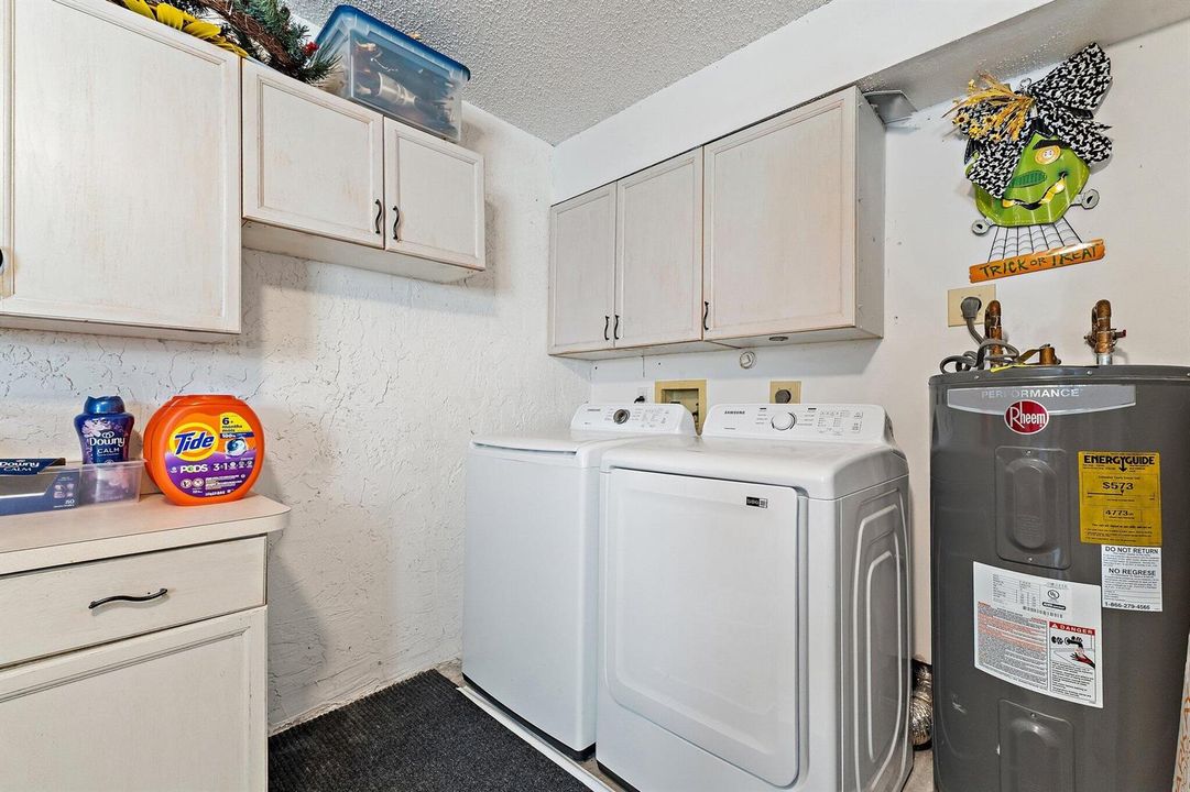 048-13146QuietWoodsRd-B-Wellington-SMALL