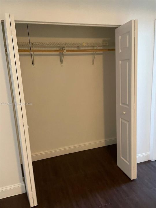 For Rent: $2,275 (1 beds, 1 baths, 1125 Square Feet)
