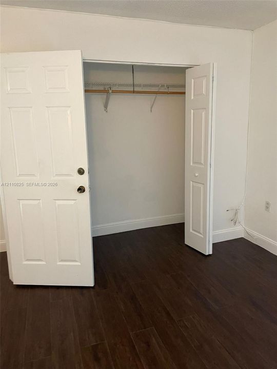 For Rent: $2,275 (1 beds, 1 baths, 1125 Square Feet)