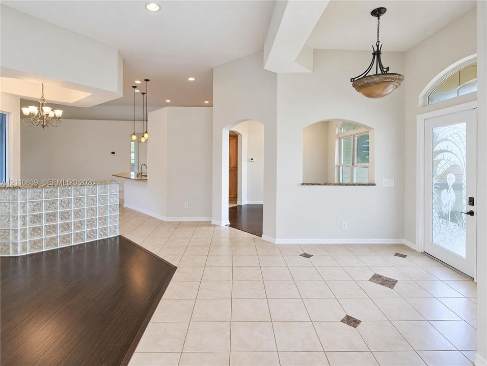 For Sale: $1,050,000 (6 beds, 4 baths, 3599 Square Feet)