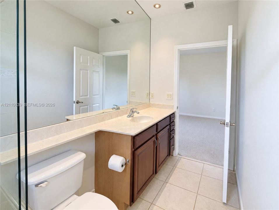 For Sale: $1,050,000 (6 beds, 4 baths, 3599 Square Feet)