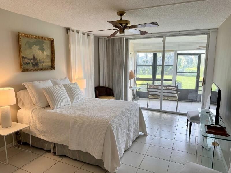 bedroom-master