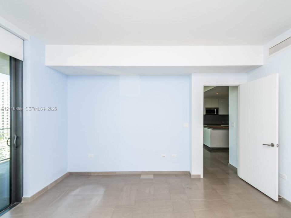 В аренду: $4,650 (1 спален, 1 ванн, 810 Квадратных фут)