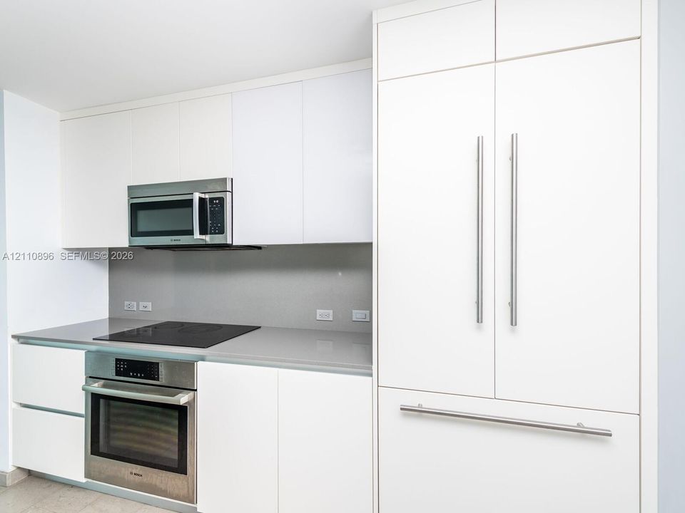 В аренду: $4,650 (1 спален, 1 ванн, 810 Квадратных фут)
