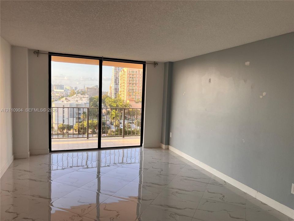出租: $2,950 (2 贝兹, 2 浴室, 1507 平方英尺)