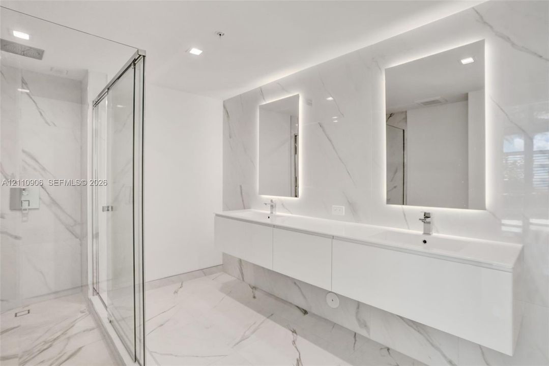 En Renta: $7,900 (3 camas, 3 baños, 1700 Pies cuadrados)