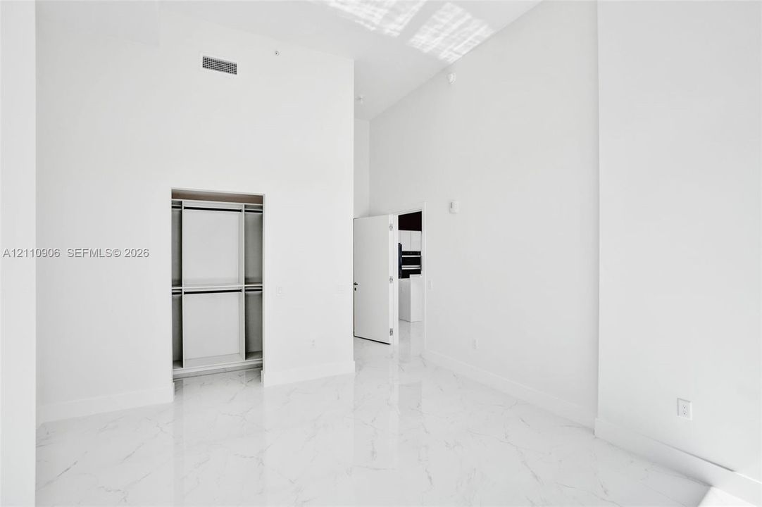 En Renta: $7,900 (3 camas, 3 baños, 1700 Pies cuadrados)