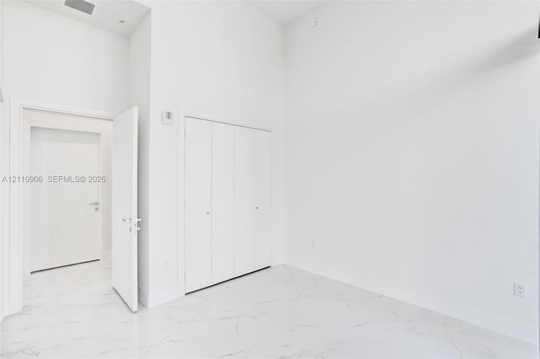 En Renta: $7,900 (3 camas, 3 baños, 1700 Pies cuadrados)