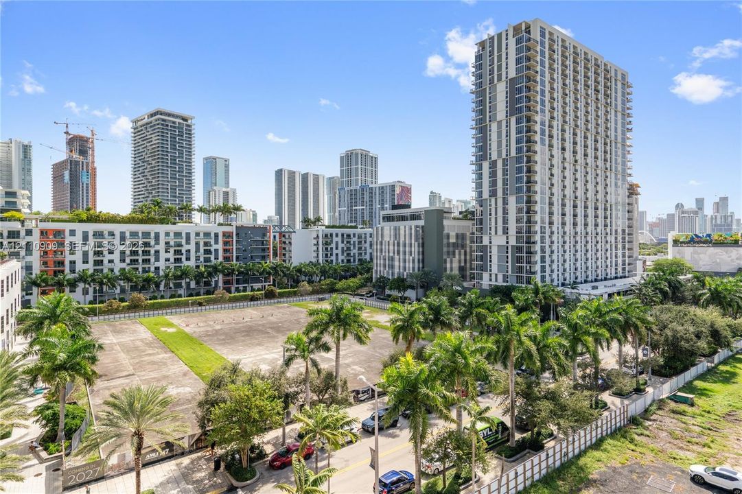В аренду: $5,950 (2 спален, 2 ванн, 873 Квадратных фут)