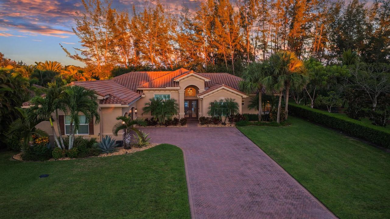 85_DJI_20261013184827_0552_D