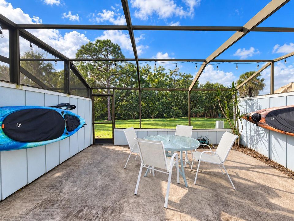 Large Screened Patio