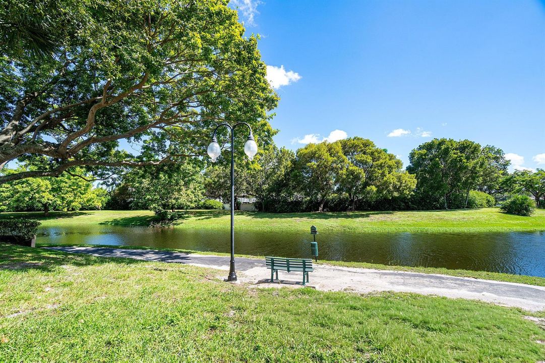 033-5272BuckheadCircle-1010-BocaRaton-FL
