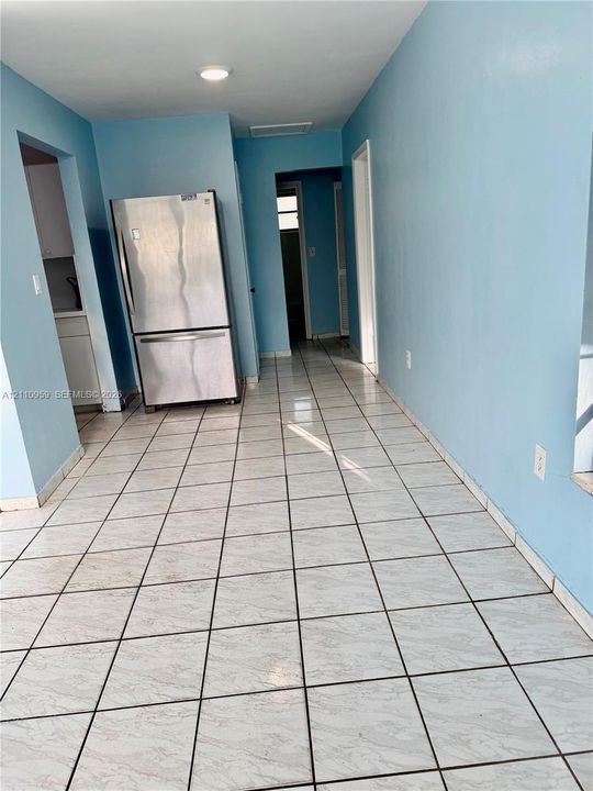 For Rent: $2,199 (2 beds, 2 baths, 1644 Square Feet)
