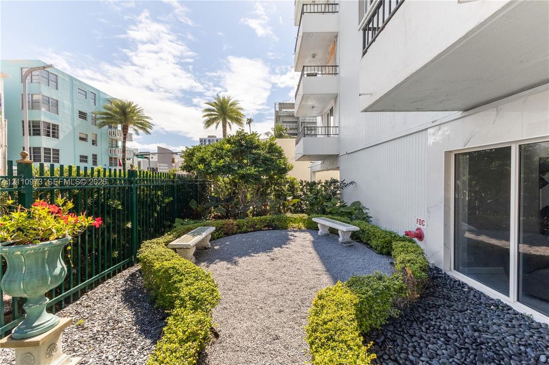 En Venta: $349,000 (1 camas, 1 baños, 720 Pies cuadrados)