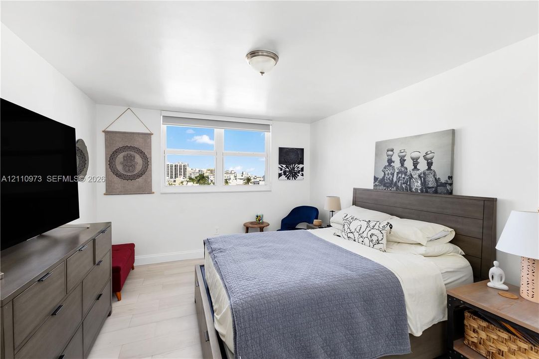 En Venta: $349,000 (1 camas, 1 baños, 720 Pies cuadrados)