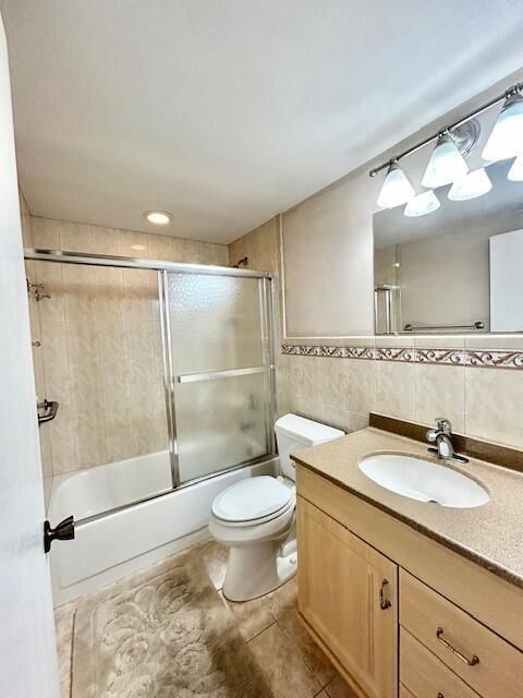 Guest Bathroom_