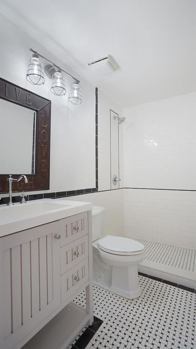 2nd Bedroom Bath