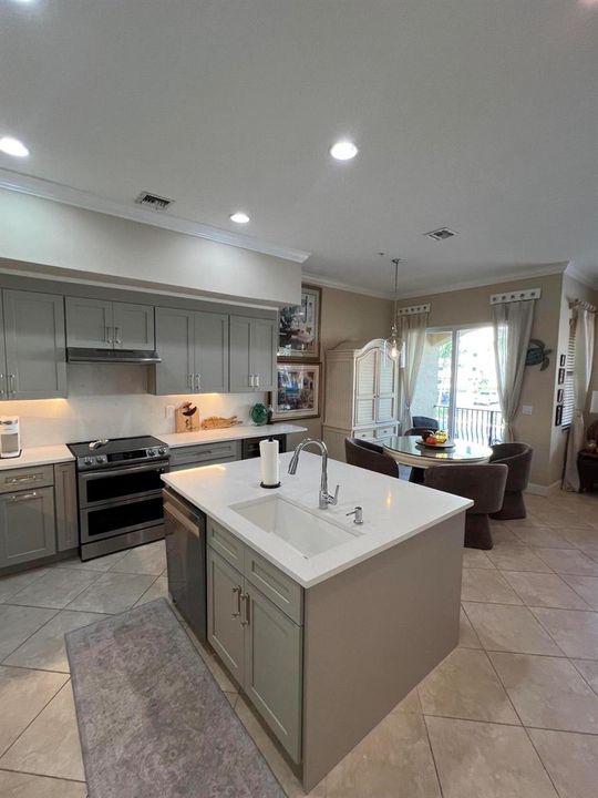 KITCHEN OPEN CONCEPT