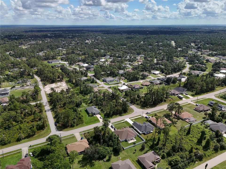 На продажу: $26,000 (0.24 acres)
