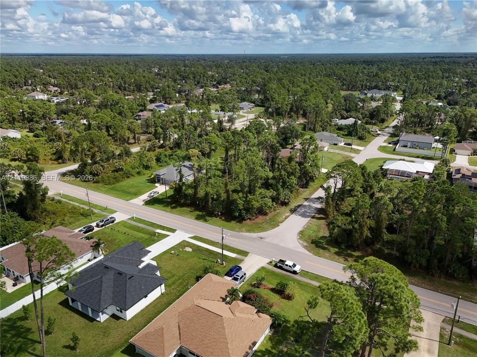 На продажу: $26,000 (0.24 acres)