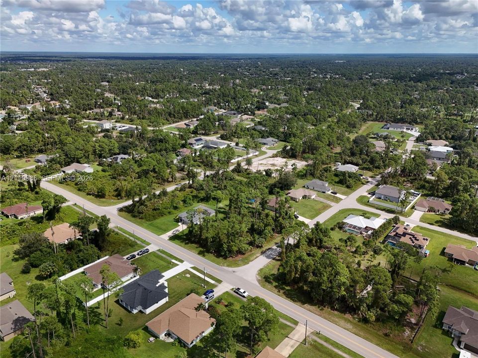 На продажу: $26,000 (0.24 acres)