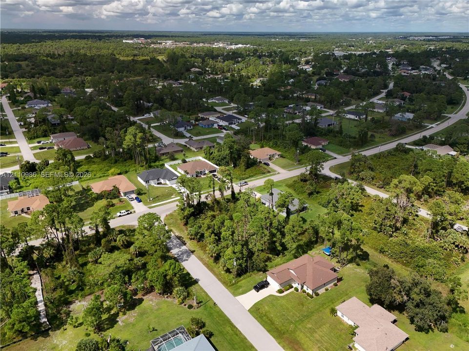 На продажу: $26,000 (0.24 acres)