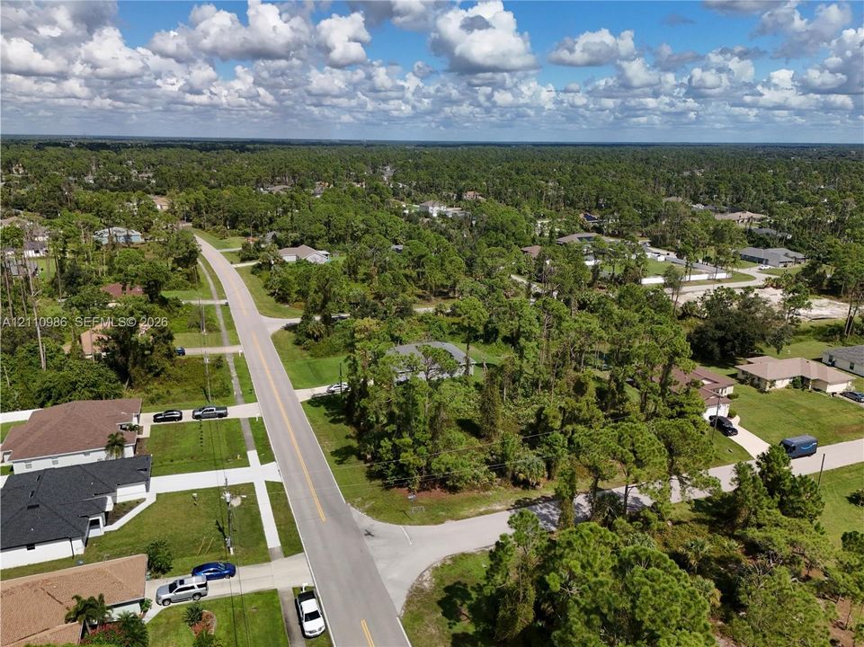 На продажу: $26,000 (0.24 acres)
