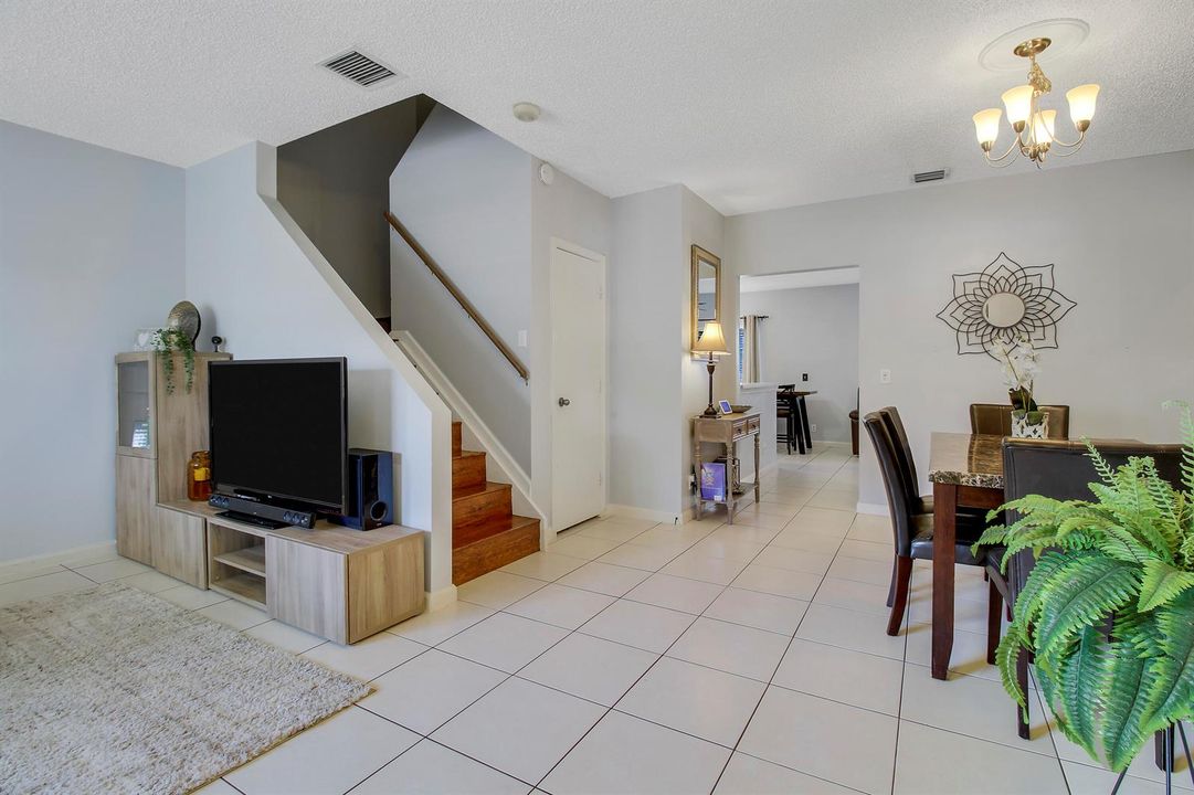 Entry way