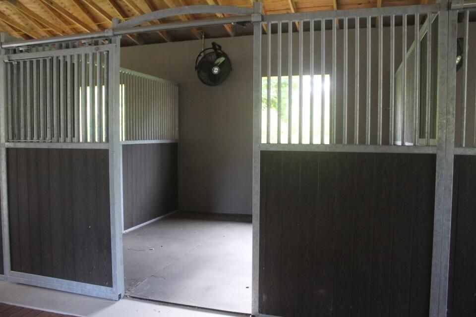 14407 Halter stall