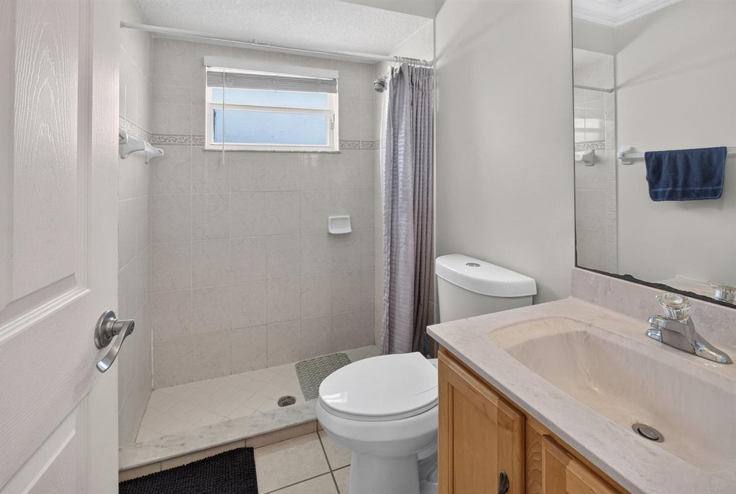 Bathroom3
