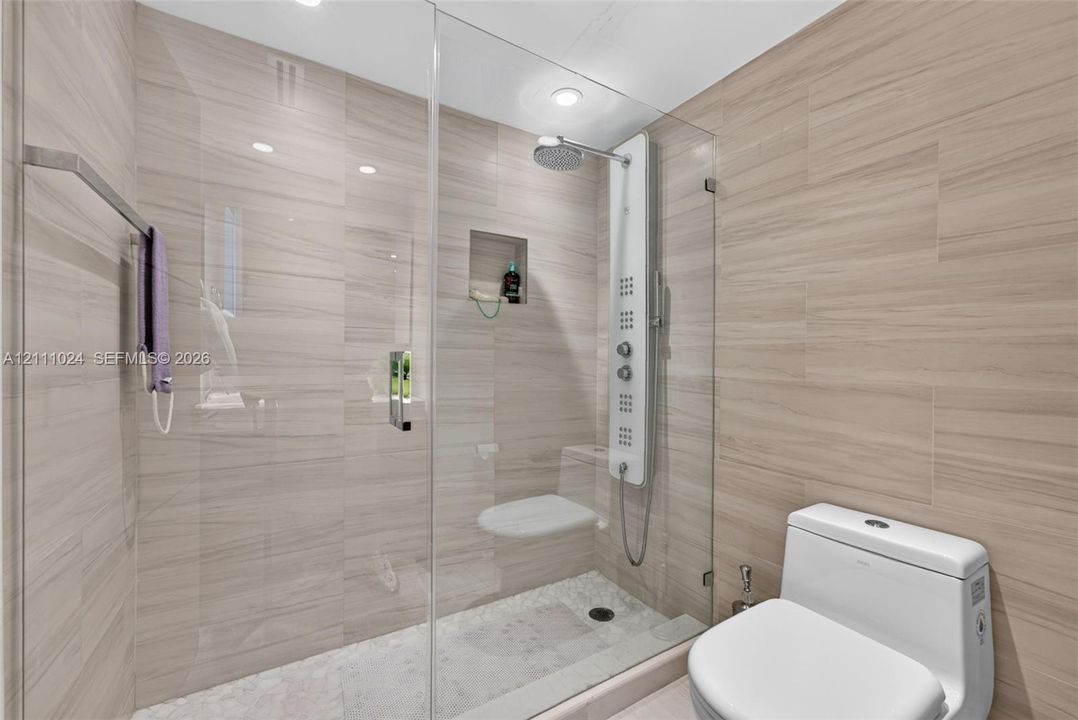 For Rent: $7,000 (2 beds, 2 baths, 1340 Square Feet)