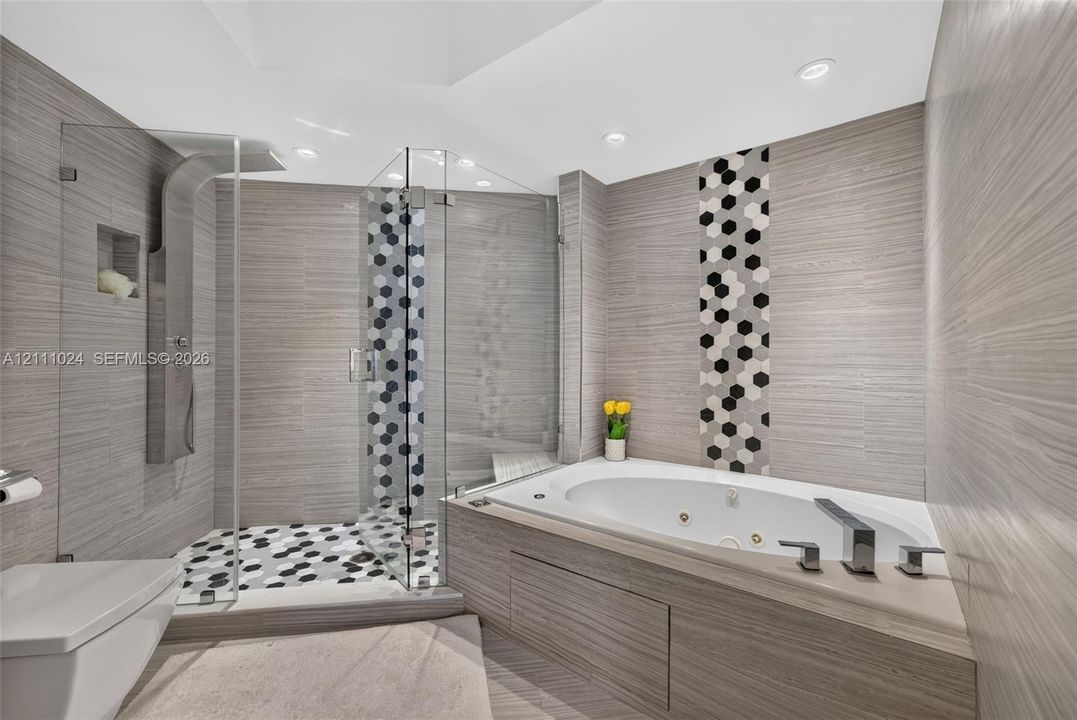 For Rent: $7,000 (2 beds, 2 baths, 1340 Square Feet)
