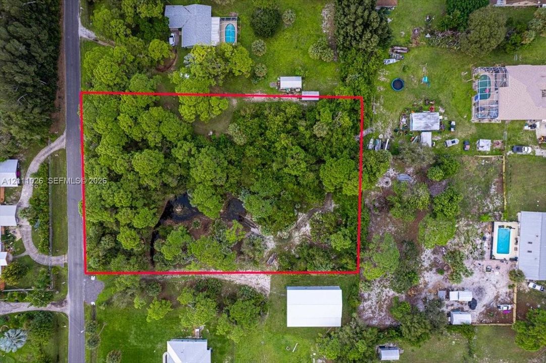 待售: $235,000 (1.36 acres)