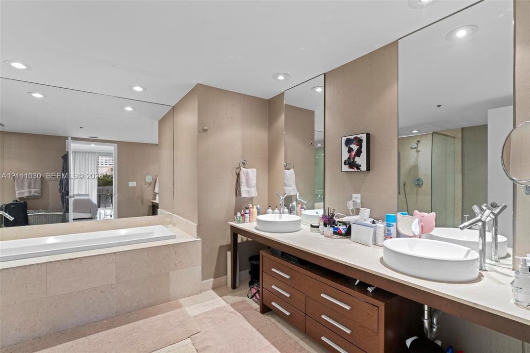 For Sale: $1,399,000 (3 beds, 2 baths, 1870 Square Feet)