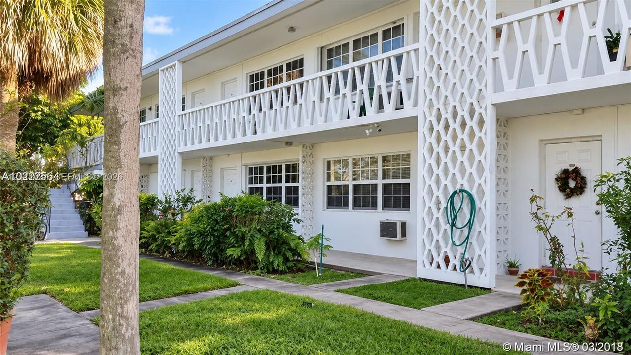 For Rent: $1,550 (1 beds, 1 baths, 653 Square Feet)