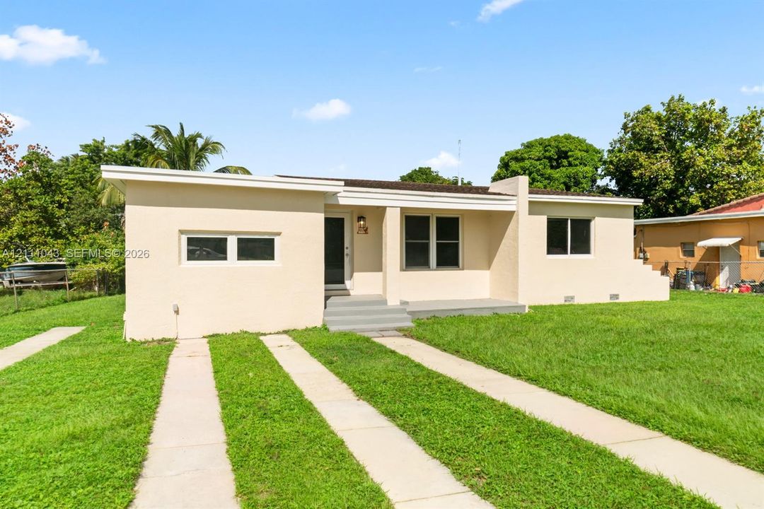 For Rent: $3,000 (3 beds, 2 baths, 1260 Square Feet)