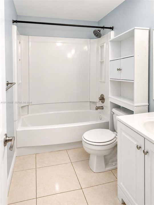 For Rent: $1,400 (0 beds, 1 baths, 468 Square Feet)