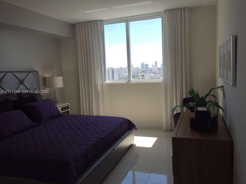 For Rent: $2,400 (1 beds, 1 baths, 637 Square Feet)