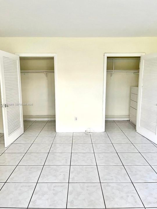 For Rent: $1,595 (1 beds, 1 baths, 1000 Square Feet)