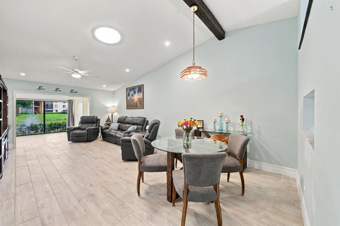 Dining/living room