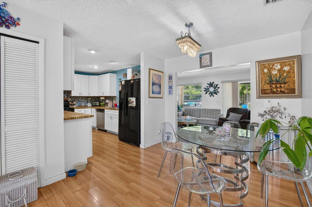 Dining/Kitchen