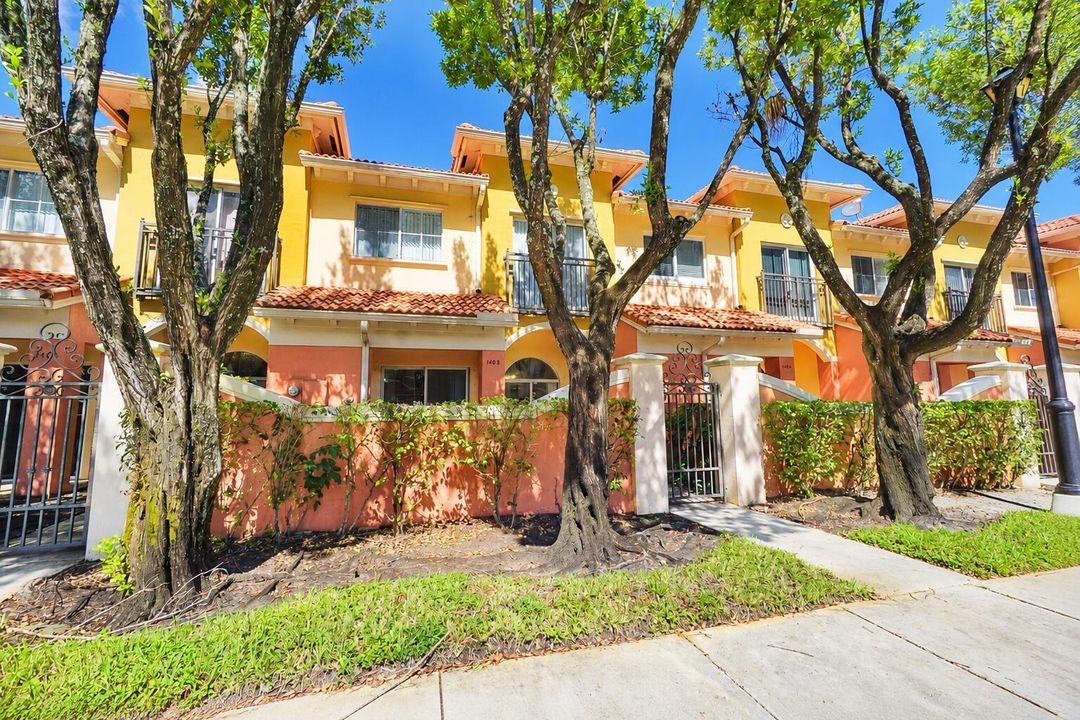 Sunlit Mediterranean Townhouse Row