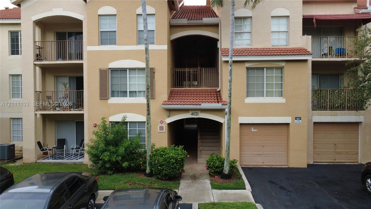 En Venta: $205,000 (3 camas, 2 baños, 1300 Pies cuadrados)