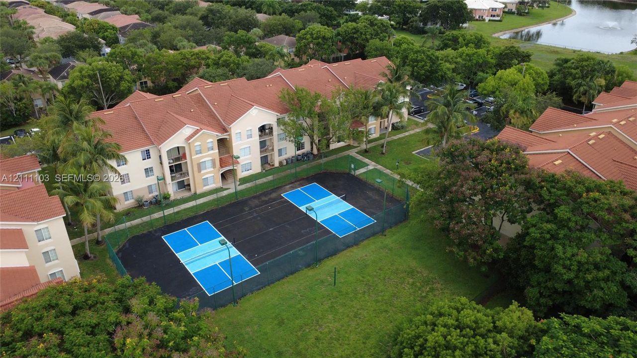 En Venta: $205,000 (3 camas, 2 baños, 1300 Pies cuadrados)