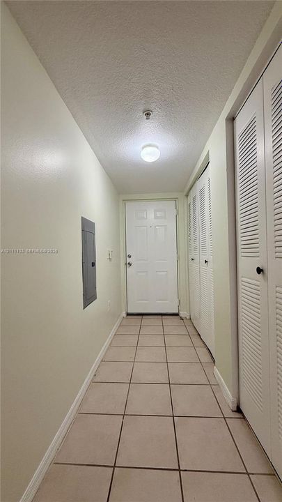 En Venta: $205,000 (3 camas, 2 baños, 1300 Pies cuadrados)