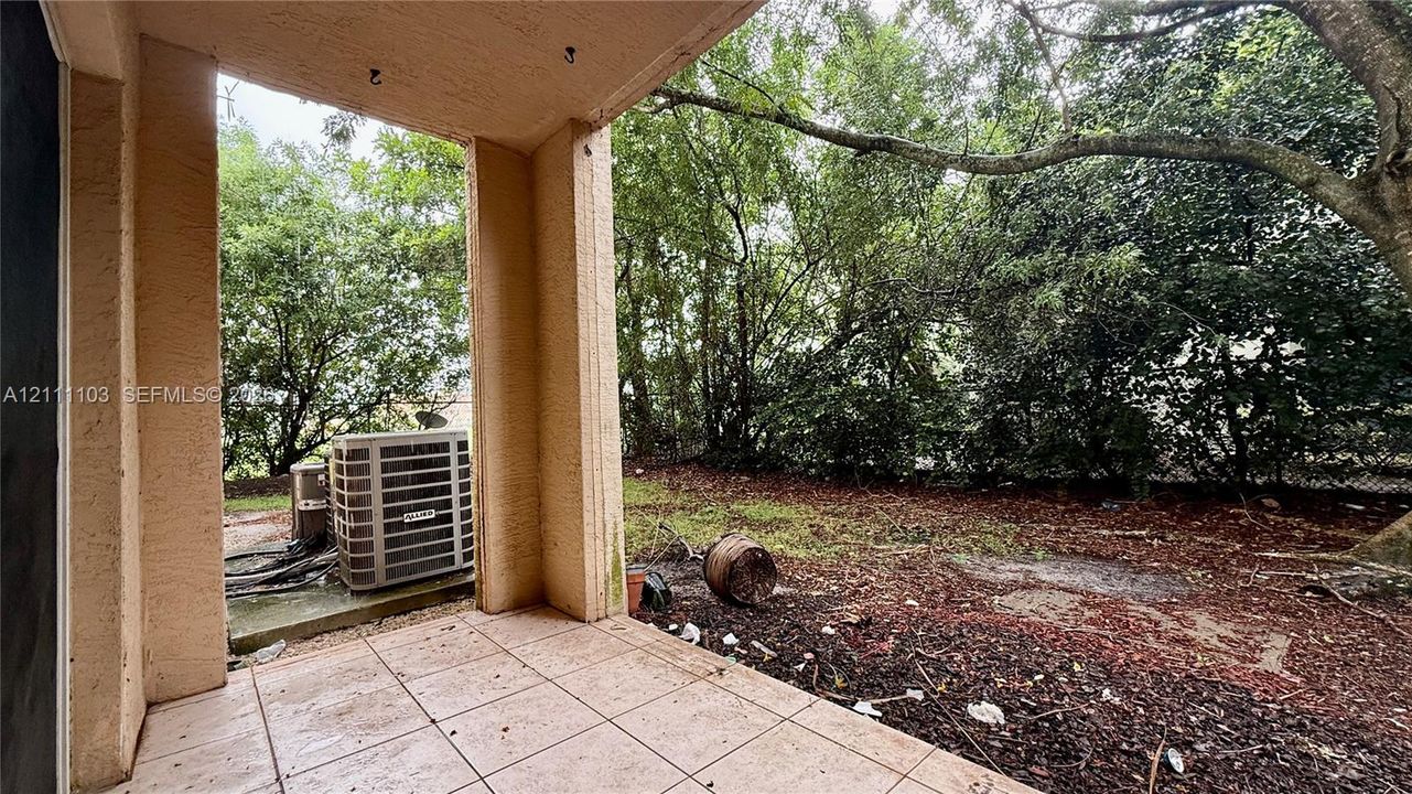 En Venta: $205,000 (3 camas, 2 baños, 1300 Pies cuadrados)