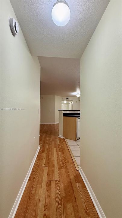En Venta: $205,000 (3 camas, 2 baños, 1300 Pies cuadrados)