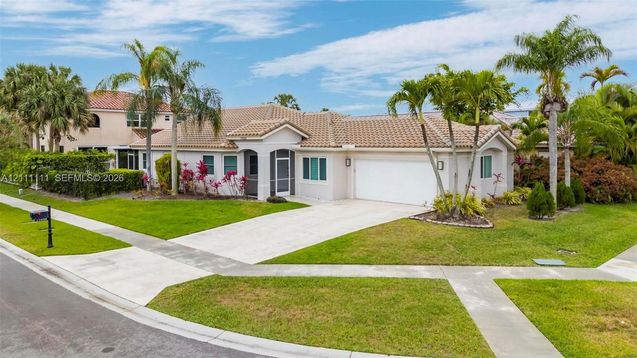 For Rent: $4,500 (3 beds, 2 baths, 1927 Square Feet)